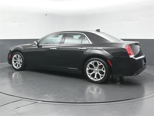 2018 Chrysler 300 C