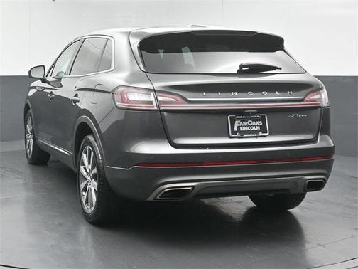 2019 Lincoln Nautilus Select