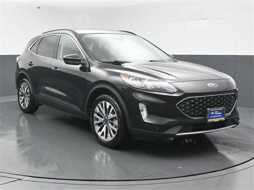 2022 Ford Escape Titanium