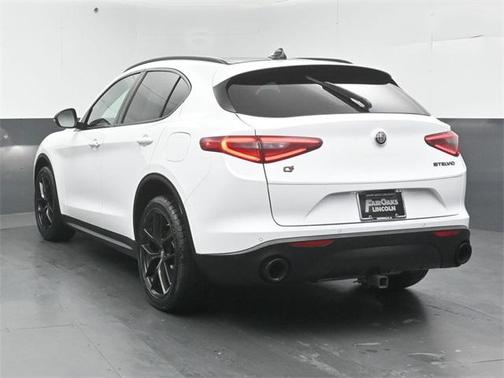 2019 Alfa Romeo Stelvio Sport
