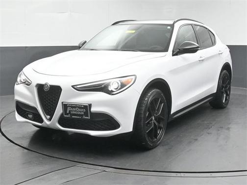 2019 Alfa Romeo Stelvio Sport