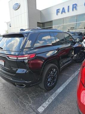 2024 Jeep Grand Cherokee Summit