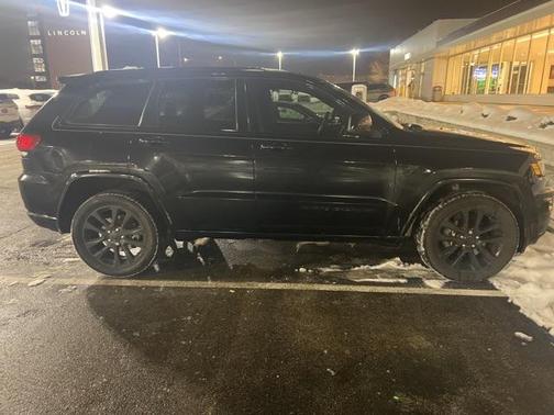 2017 Jeep Grand Cherokee Altitude