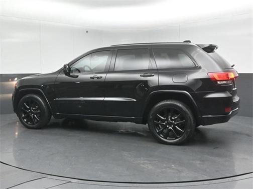 2017 Jeep Grand Cherokee Altitude