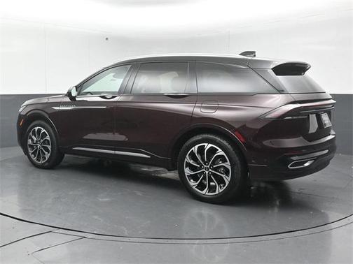2024 Lincoln Nautilus Reserve