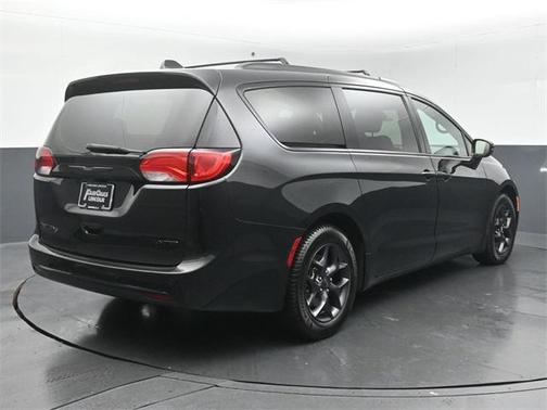 2019 Chrysler Pacifica Limited