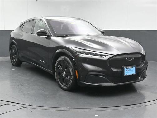 2022 Ford Mustang Mach-E California Route 1