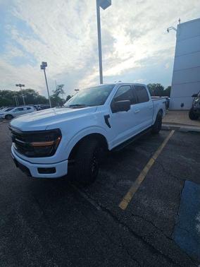 Oxford White 2025 Ford F-150 XLT