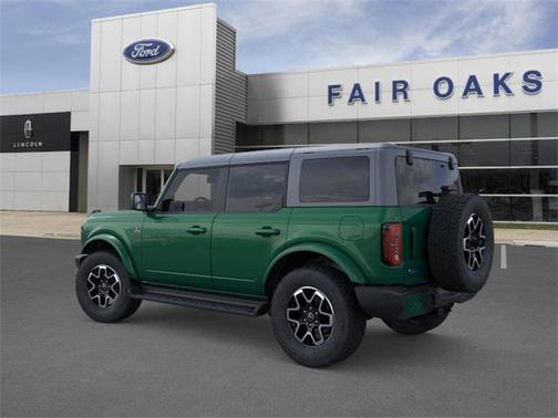 2025 Ford Bronco Outer Banks
