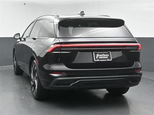 2024 Lincoln Nautilus Reserve