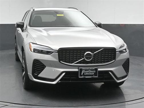 2022 Volvo XC60 Recharge Plug-In Hybrid T8 R-Design