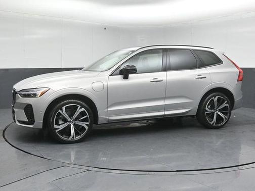 2022 Volvo XC60 Recharge Plug-In Hybrid T8 R-Design