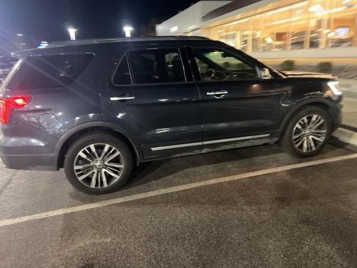 2017 Ford Explorer Platinum