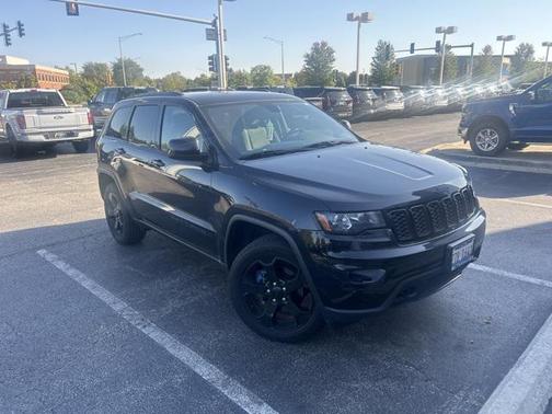 2019 Jeep Grand Cherokee Upland