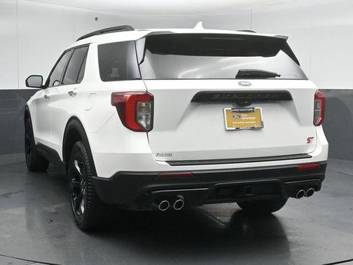 Star White Metallic Tri-Coat 2024 Ford Explorer ST