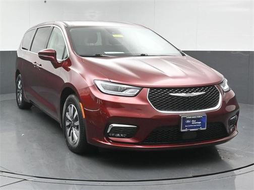2022 Chrysler Pacifica Hybrid Touring L
