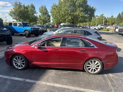2016 Lincoln MKZ Base
