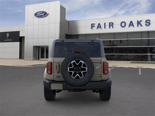 2025 Ford Bronco Outer Banks