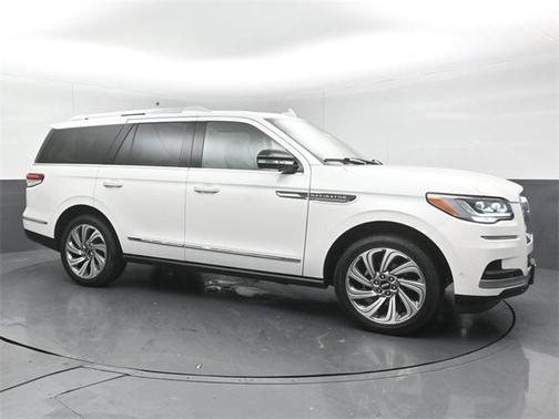 2023 Lincoln Navigator Reserve