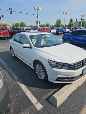 2016 Volkswagen Passat 1.8T SE