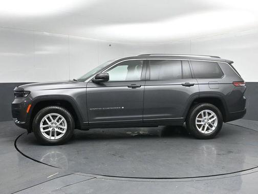 Baltic Gray Metallic Clearcoat 2023 Jeep Grand Cherokee L Laredo