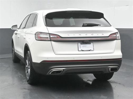 2022 Lincoln Nautilus Standard