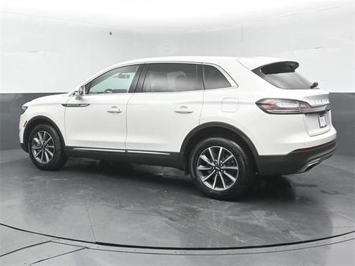 2022 Lincoln Nautilus Standard