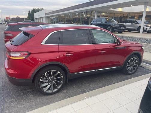 2020 Lincoln Nautilus Reserve