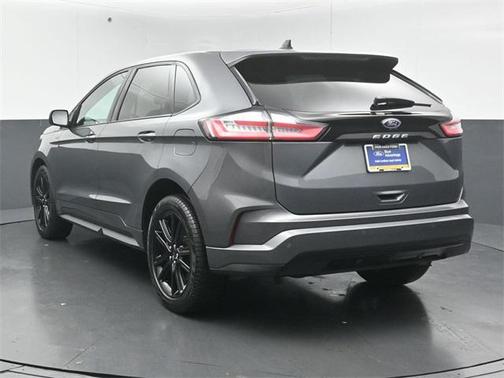 2022 Ford Edge ST Line
