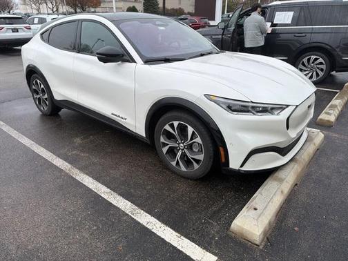 2022 Ford Mustang Mach-E Premium
