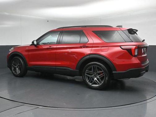 Rapid Red Metallic Tinted Clearcoat 2025 Ford Explorer ST-Line