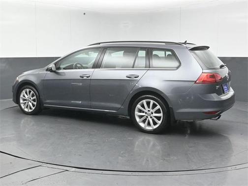 2017 Volkswagen Golf SportWagen TSI SE