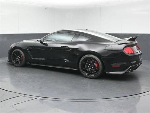 2017 Ford Shelby GT350 Base