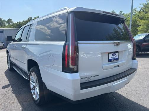 2018 Cadillac Escalade ESV Premium Luxury