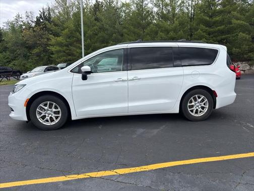 2020 Chrysler Voyager LXI
