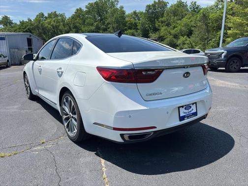 2019 Kia Cadenza Technology
