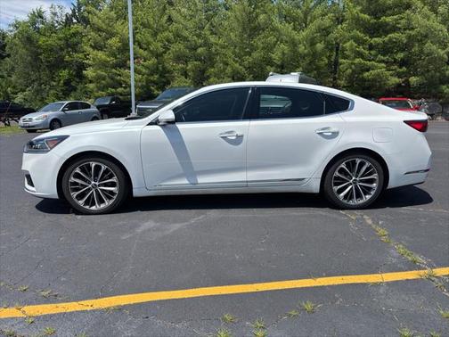 2019 Kia Cadenza Technology