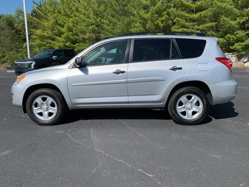 2009 Toyota RAV4 Base