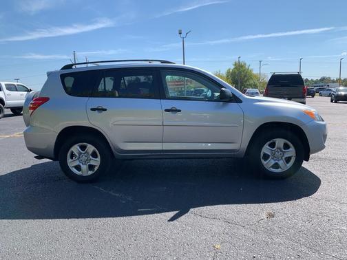 2009 Toyota RAV4 Base