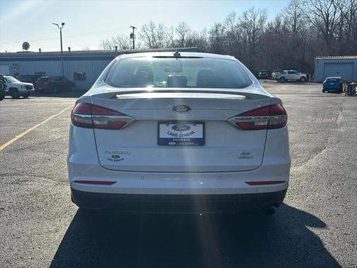 2020 Ford Fusion SE
