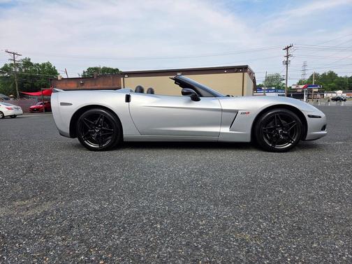 Blade Silver Metallic 2011 Chevrolet Corvette 2dr Conv w/4LT