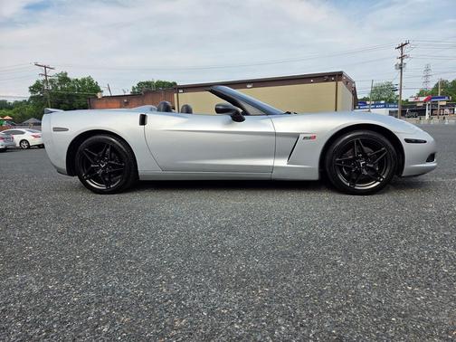 Blade Silver Metallic 2011 Chevrolet Corvette 2dr Conv w/4LT