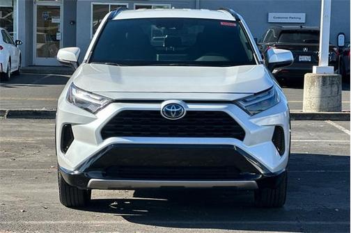 2023 Toyota RAV4 Hybrid SE
