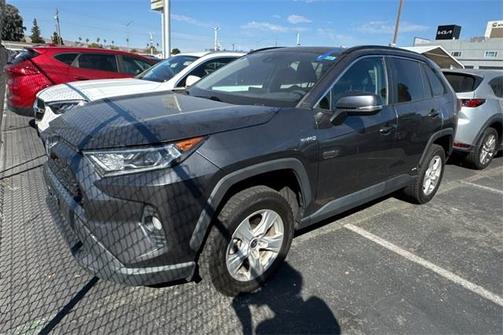 2021 Toyota RAV4 Hybrid XLE