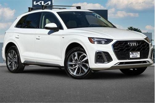 2022 Audi Q5 45 S line Premium Plus