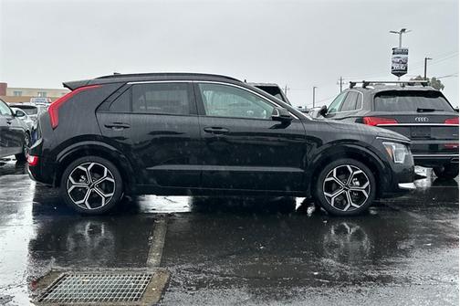 2023 Kia Niro EX Touring