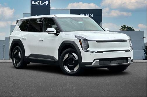 Snow White Pearl 2024 Kia EV9 Light Long Range