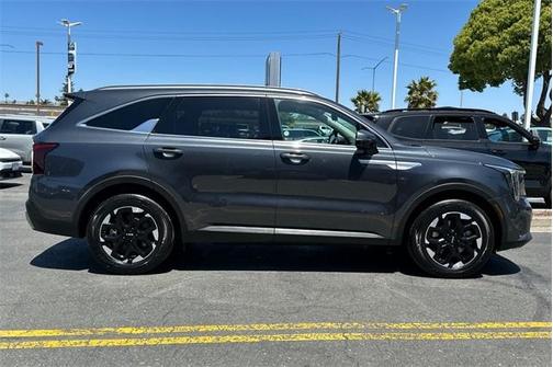 2024 Kia Sorento S