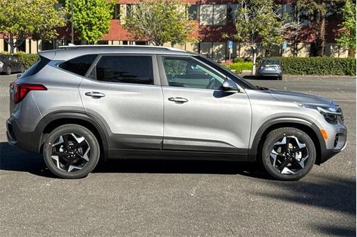 2025 Kia Seltos EX