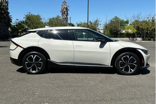 Glacier 2023 Kia EV6 Wind